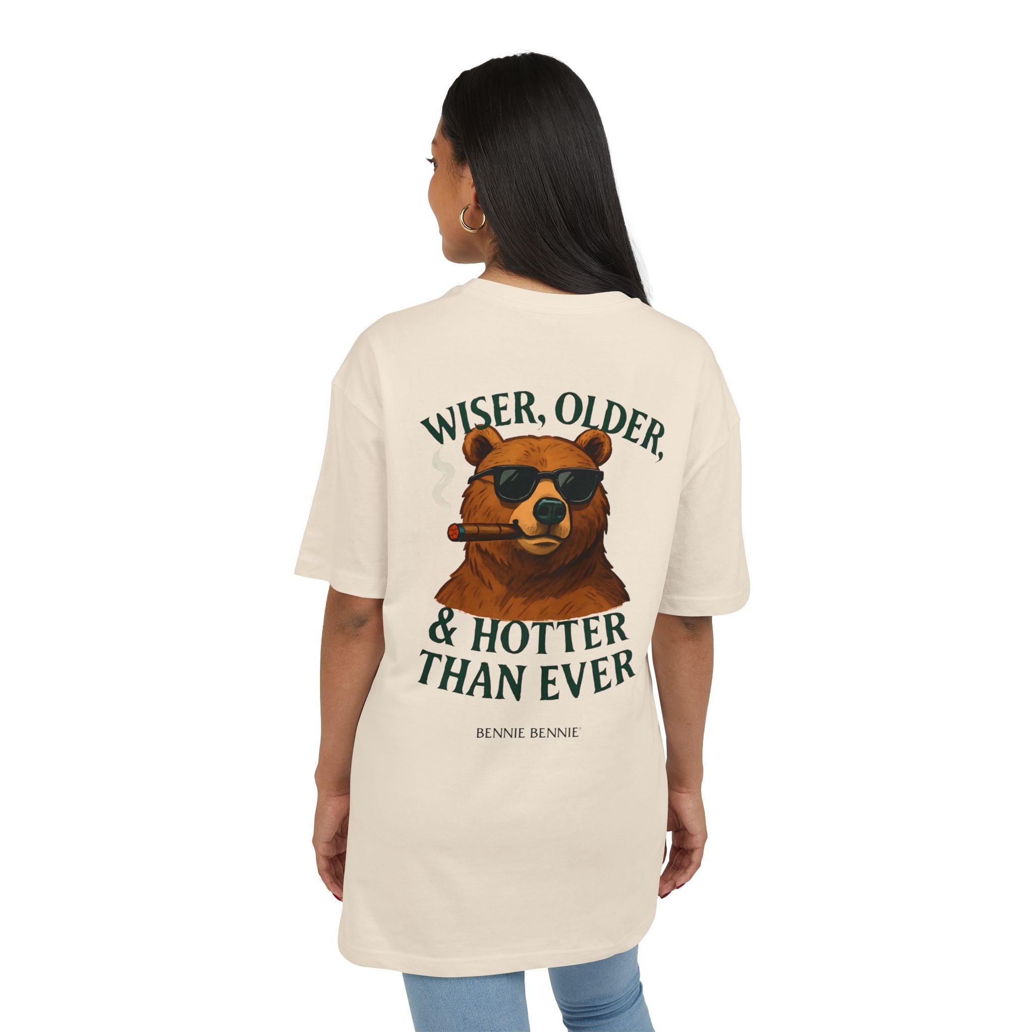 Wiser, Older & Hotter Than Ever. - Heavy Oversize T-Shirt