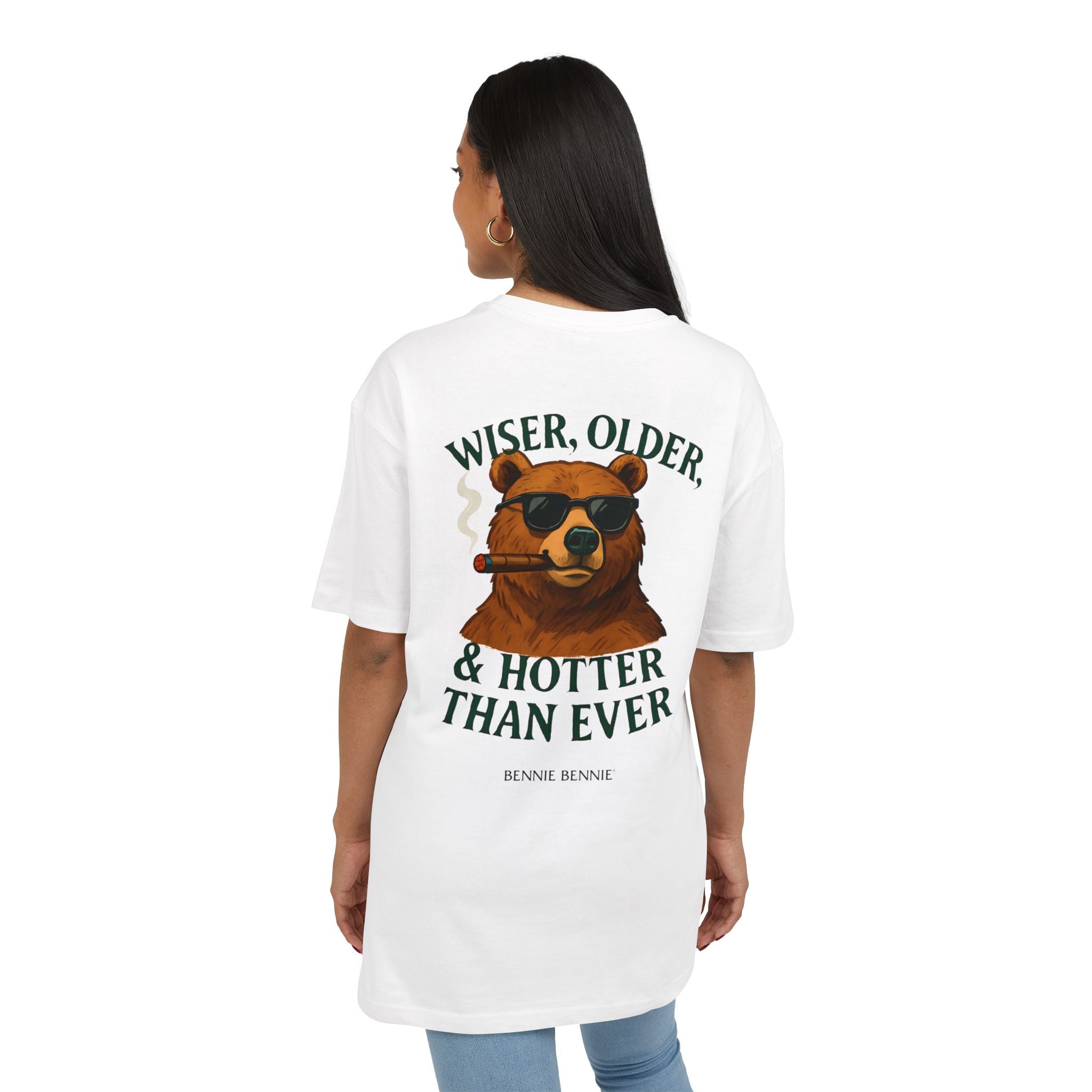 Wiser, Older & Hotter Than Ever. - Heavy Oversize T-Shirt